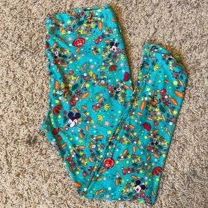 Lularoe TC Disney leggings